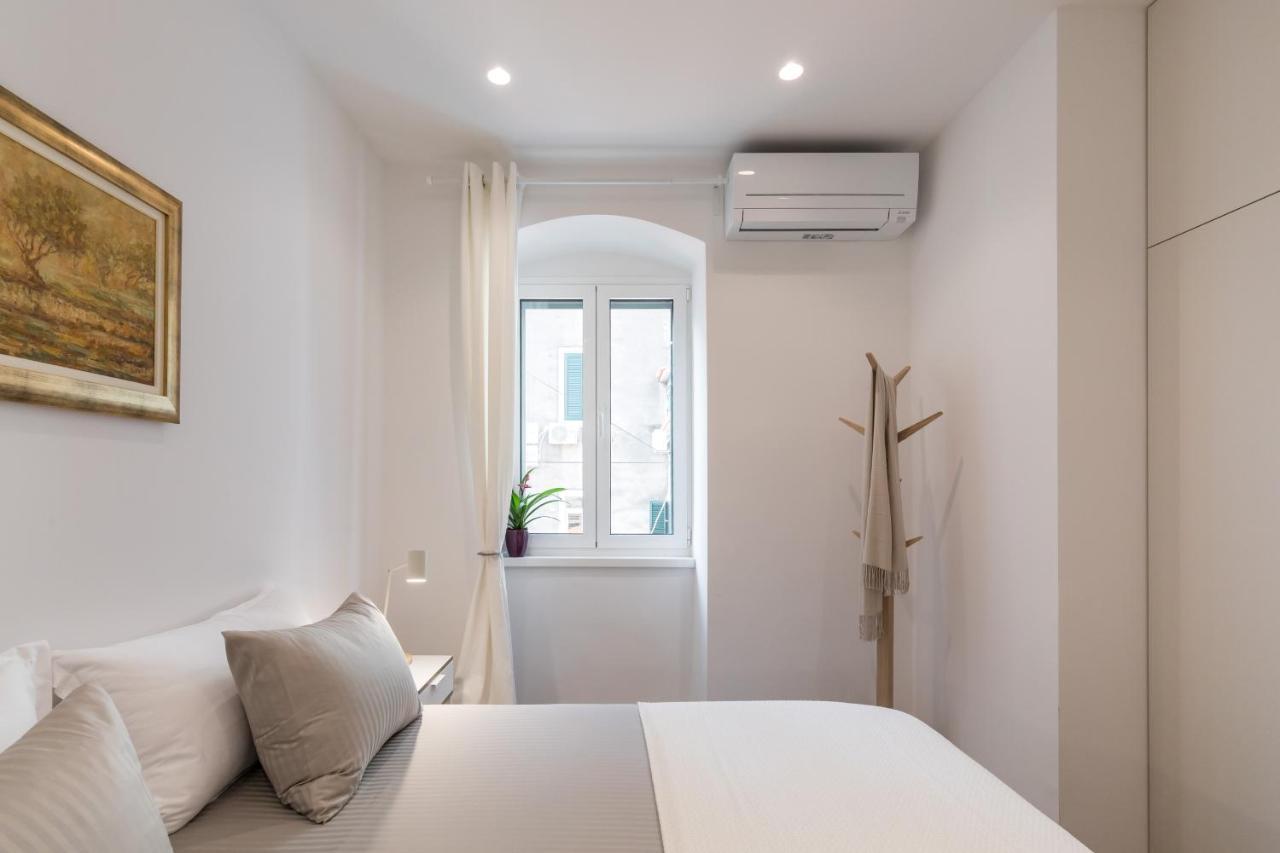 Ferienwohnung Adriatik Lux Teatro 2 Split Exterior foto