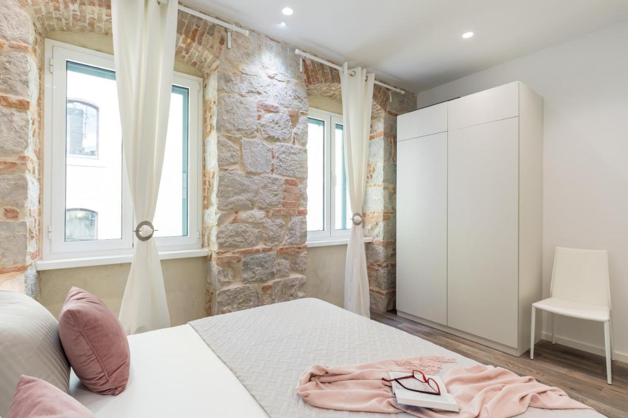 Ferienwohnung Adriatik Lux Teatro 2 Split Exterior foto
